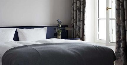 фото отеля Steigenberger Grandhotel Petersberg