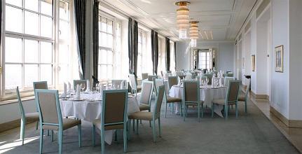 фото отеля Steigenberger Grandhotel Petersberg
