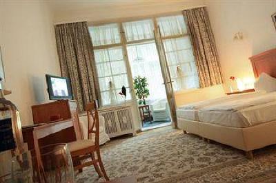 фото отеля Na Petrogradskoy Hotel