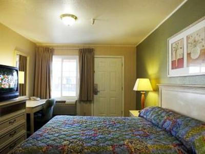 фото отеля American Inn Chico