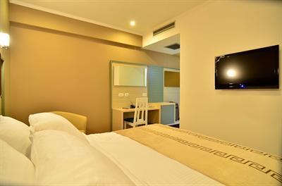 фото отеля Capital Tirana Hotel