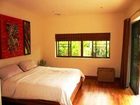 фото отеля Summer Breeze Hotel
