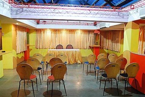 фото отеля Sabari's Nest Coimbatore