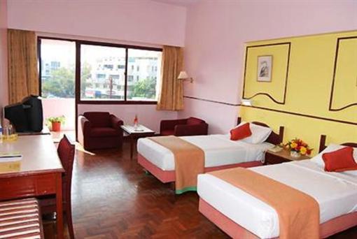 фото отеля Sabari's Nest Coimbatore