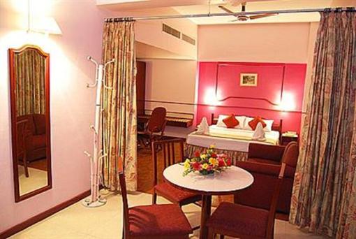 фото отеля Sabari's Nest Coimbatore