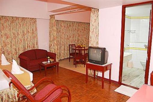фото отеля Sabari's Nest Coimbatore
