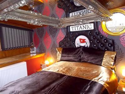 фото отеля Titanic Boat