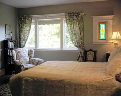 фото отеля Marifield Manor B&B