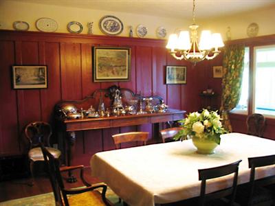 фото отеля Marifield Manor B&B
