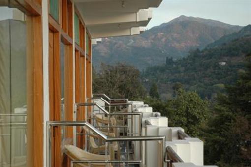фото отеля Hotel Lake Inn Bhimtal