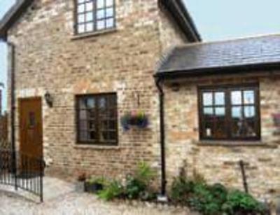 фото отеля Thompsons Arms Holiday Cottages Flaxton