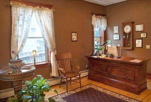 фото отеля Fountain Chateau Bed & Breakfast