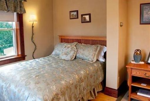 фото отеля Fountain Chateau Bed & Breakfast