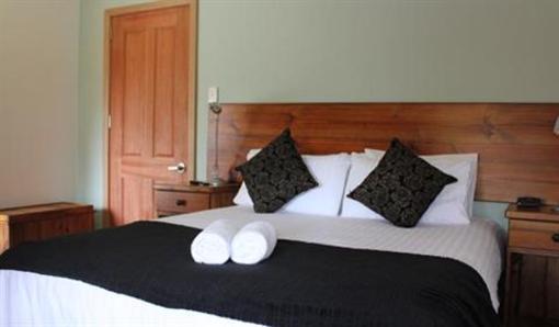 фото отеля Tullah Lakeside Lodge