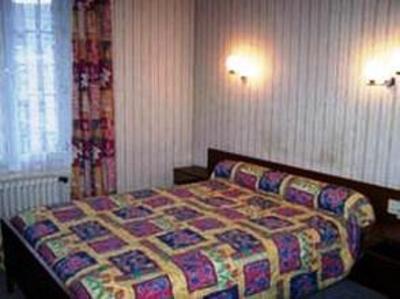фото отеля Hotel Ronsin Fresnay-sur-Sarthe