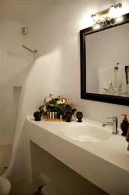фото отеля Eleni's Village Suites