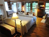 Snug Hollow Farm Bed & Breakfast