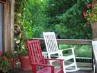 фото отеля Snug Hollow Farm Bed & Breakfast