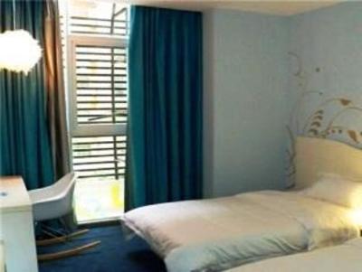 фото отеля Xiamen For You Theme Hotel