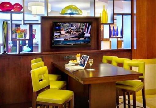 фото отеля Boston Marriott Quincy