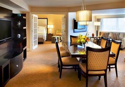 фото отеля Boston Marriott Quincy