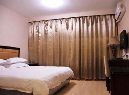 фото отеля Guangyuan Hotel Dunhuang Yangguan Middle Road