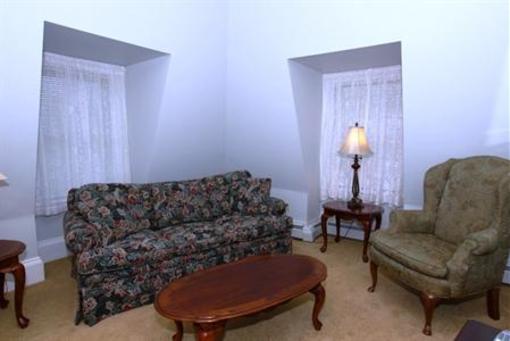 фото отеля The Marblehead Inn