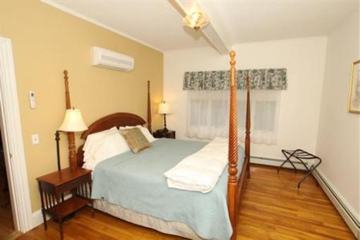 фото отеля The Marblehead Inn