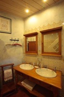 фото отеля Cabane Perchee La Chouanniere