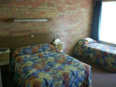фото отеля Bingara Fossickers Way Motel