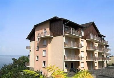 фото отеля ResidHotel Les Terrasses du Lac