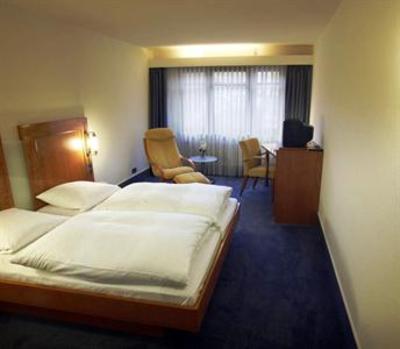 фото отеля Hotel Hirsch Fellbach