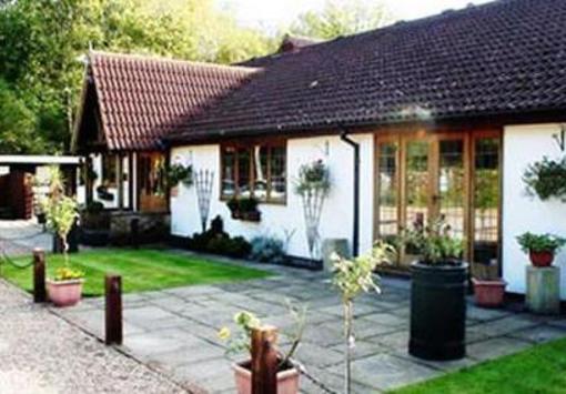 фото отеля Gatwick Little Foxes Hotel