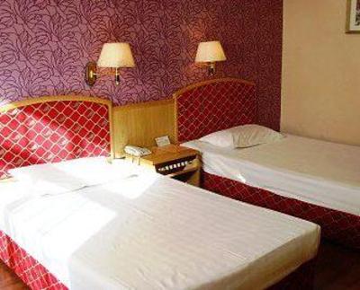 фото отеля Dongzheng Hotel