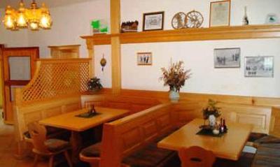 фото отеля Familienhotel & Alpengasthof Hierzegger