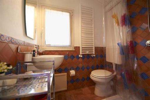 фото отеля Ostello Don Vincenzo Bed & Breakfast Monreale