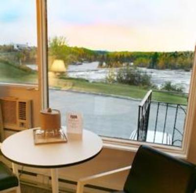 фото отеля Chute Des Peres Motel Dolbeau-Mistassini