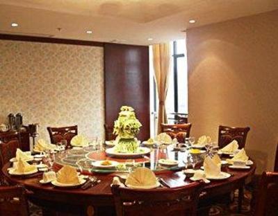 фото отеля Ningbo Yinzhou Ambassy Court Holiday Inn