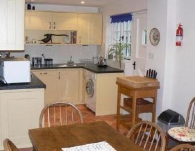фото отеля Rustic Cottage Salisbury