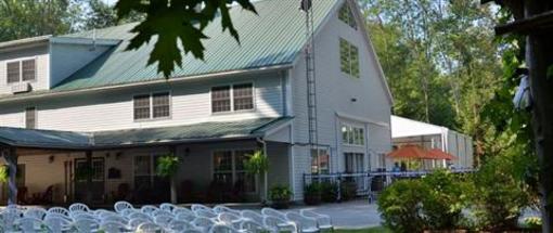 фото отеля Timber House Country Inn & Resort