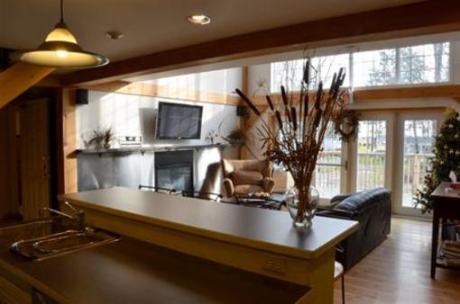 фото отеля Timber House Country Inn & Resort