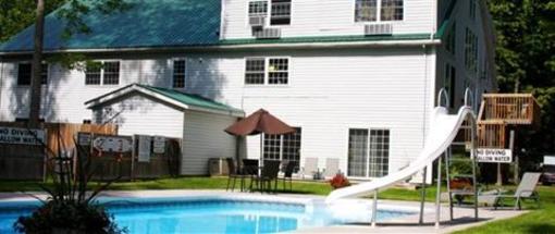 фото отеля Timber House Country Inn & Resort