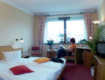 фото отеля Landhotel Zur Schmiede