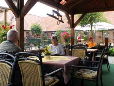фото отеля Landhotel Zur Schmiede