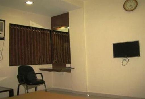 фото отеля Hotel Akash Surat
