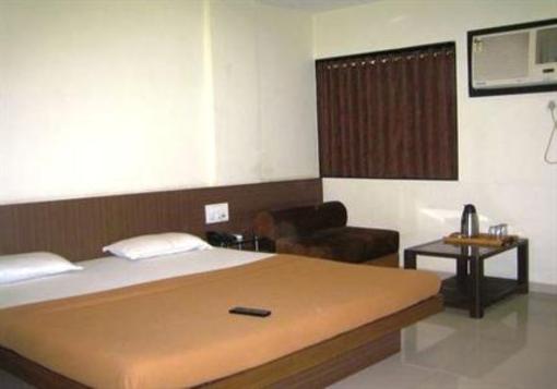 фото отеля Hotel Akash Surat
