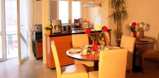 фото отеля Taxi Hostel