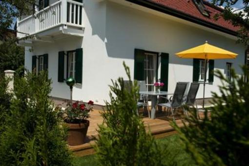 фото отеля Ferienhaus Kleine Gartenvilla