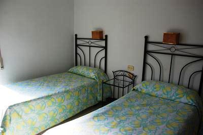фото отеля Hostal Versalles