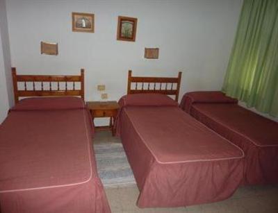 фото отеля Hostal Versalles